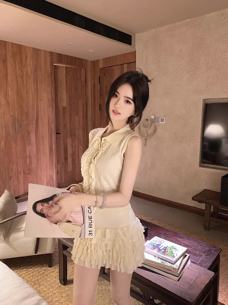 Mon. 嬌嫩甜心 俏皮木耳邊針織背心蛋糕半身裙套裝 杏