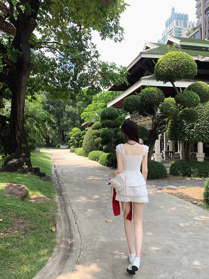 Fri. 春夏Jennie公主收腰多穿款上衣 白