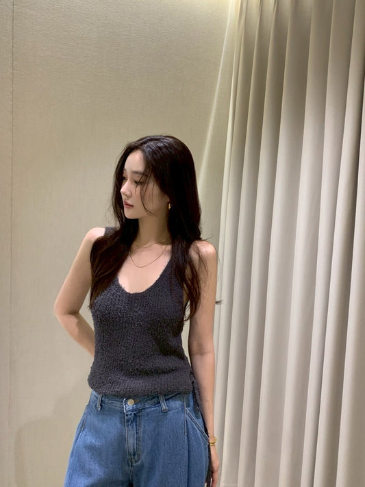 Thu. 貪圖慵懶U領休閒側繫帶針織背心 卡其/深灰