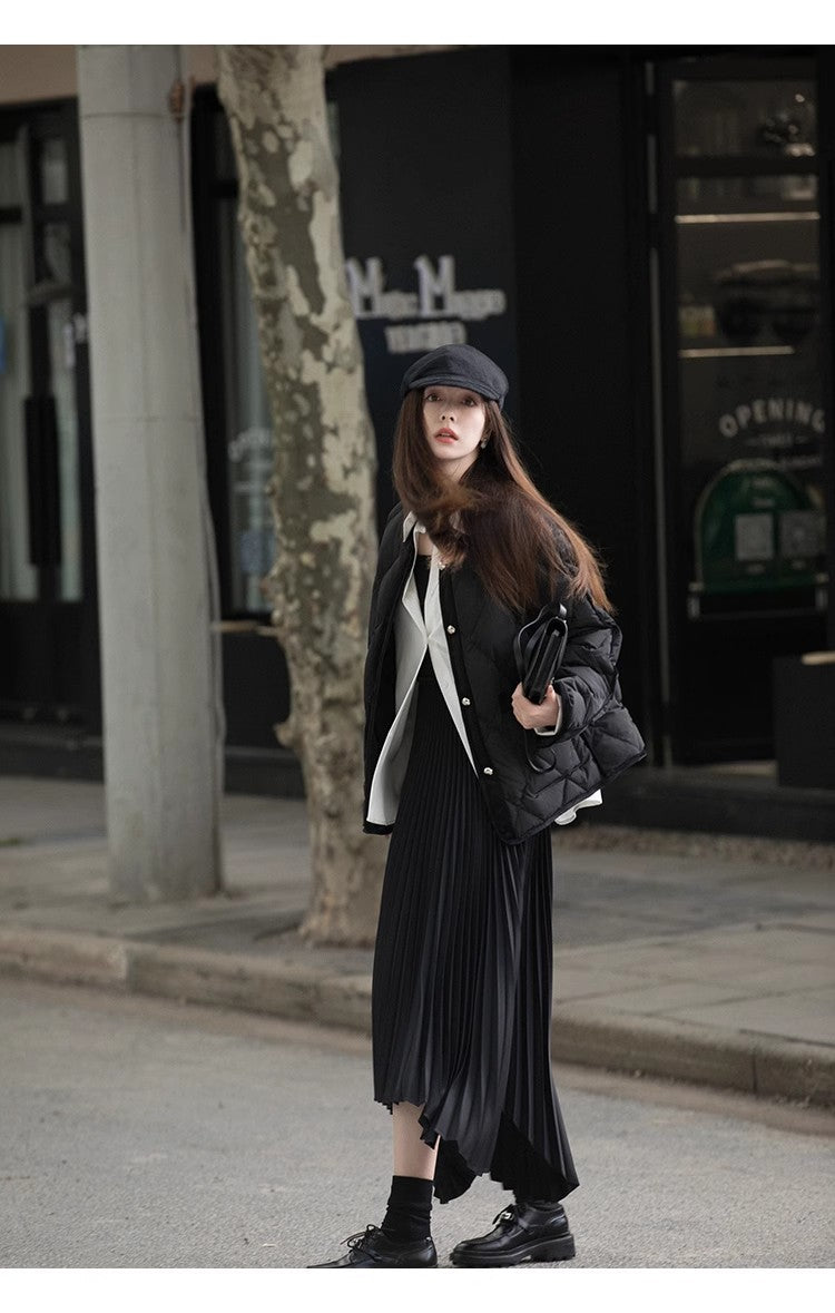 Sun. 經典黑 菱格圓領白鴨絨外套