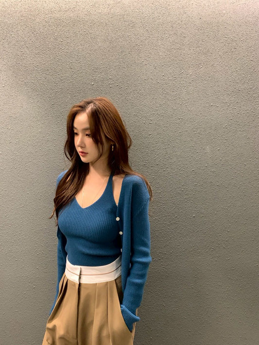 Fri. 慵懶chic針織V領挖背2件套 藍