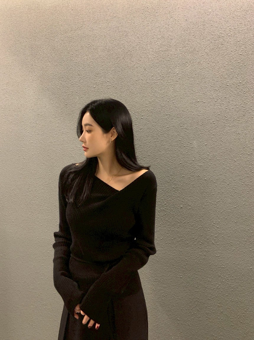 Fri. 秋冬設計感修身繫帶慵懶針織上衣 黑/米白