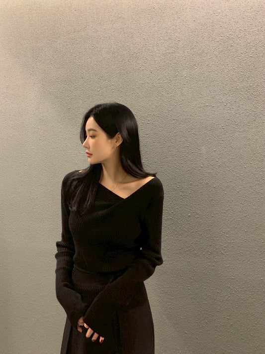 Fri. 秋冬設計感修身繫帶慵懶針織上衣 黑/米白