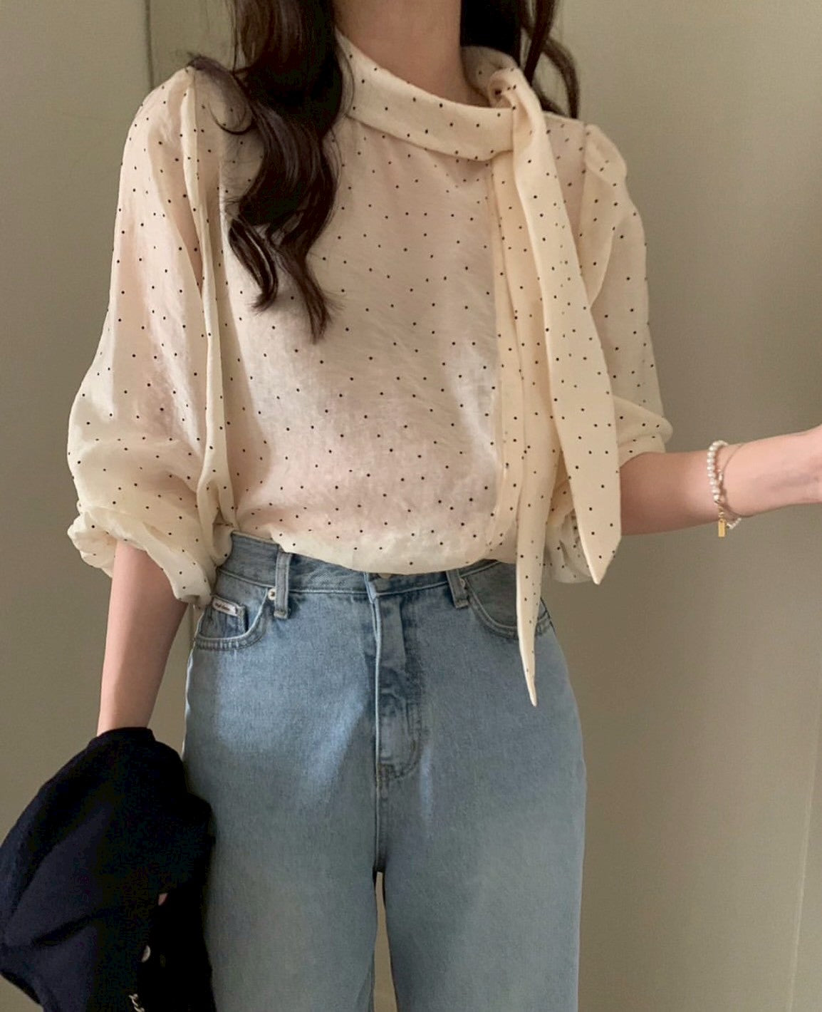 Mon. 韓系波點繫帶長袖襯衫 杏