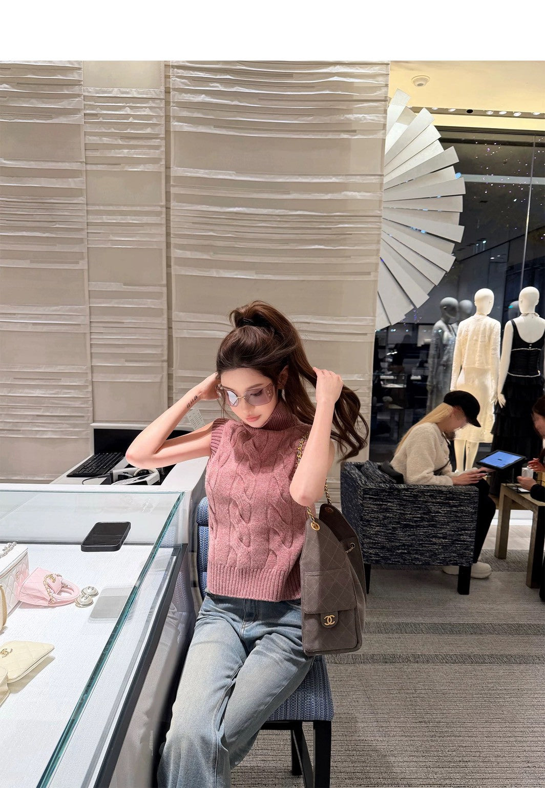 Tue. Oni小高領’’氣質麻花百搭針織背心 霧粉