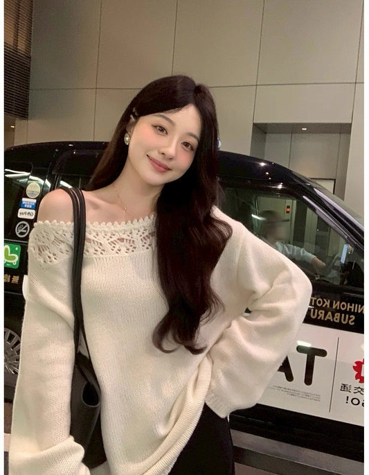 Mon. 美利奴羊毛縷空花肩針織上衣 白/黑