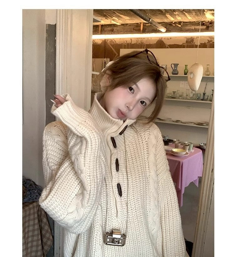 Thu. 濟州橙酒 厚麻花鈕扣高領針織上衣 杏