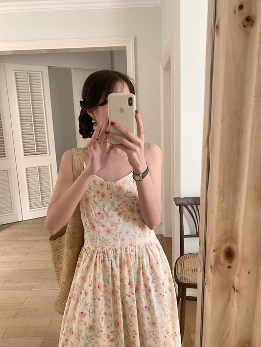 Mon. 文藝甜心碎花花園吊帶連身裙