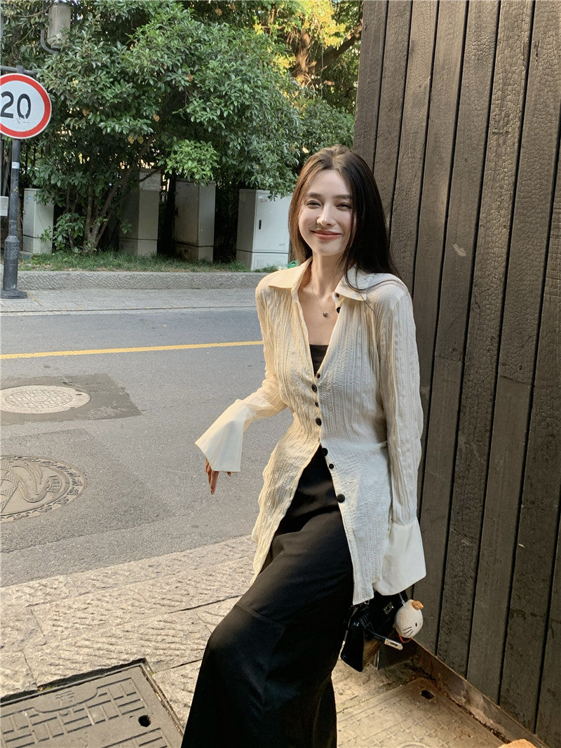 Wed. 肌理紋收腰寬領襯衫 杏色