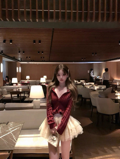 Tue. 溫婉雪松vtg木耳邊翻領羊毛衣 蛋白皺皺半身裙 紅/短款