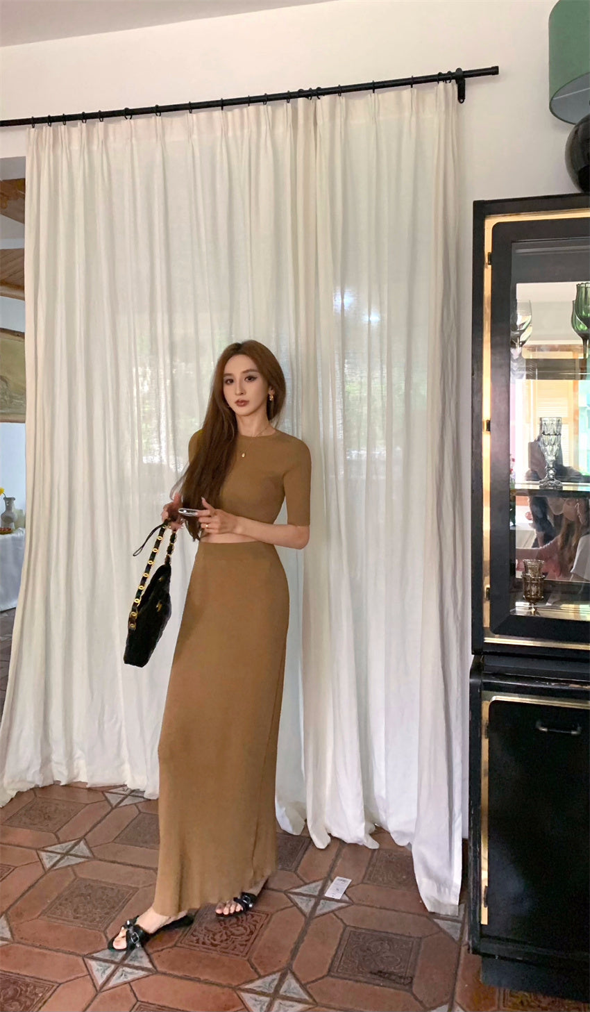 Thu. 針織開叉包臀裙 卡其/黑