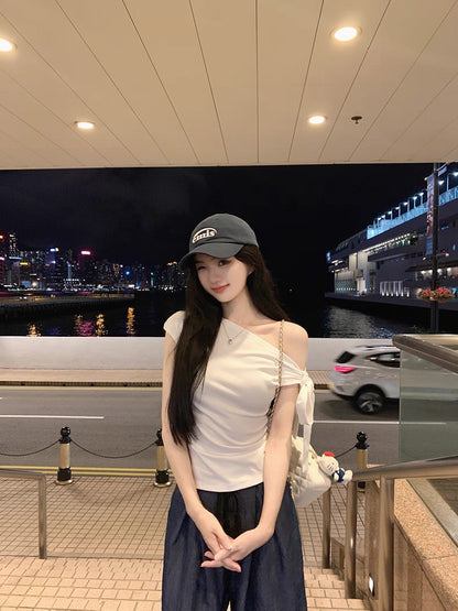 Mon. 斜肩好版型蝴蝶結綁帶修身上衣 白色/咖色