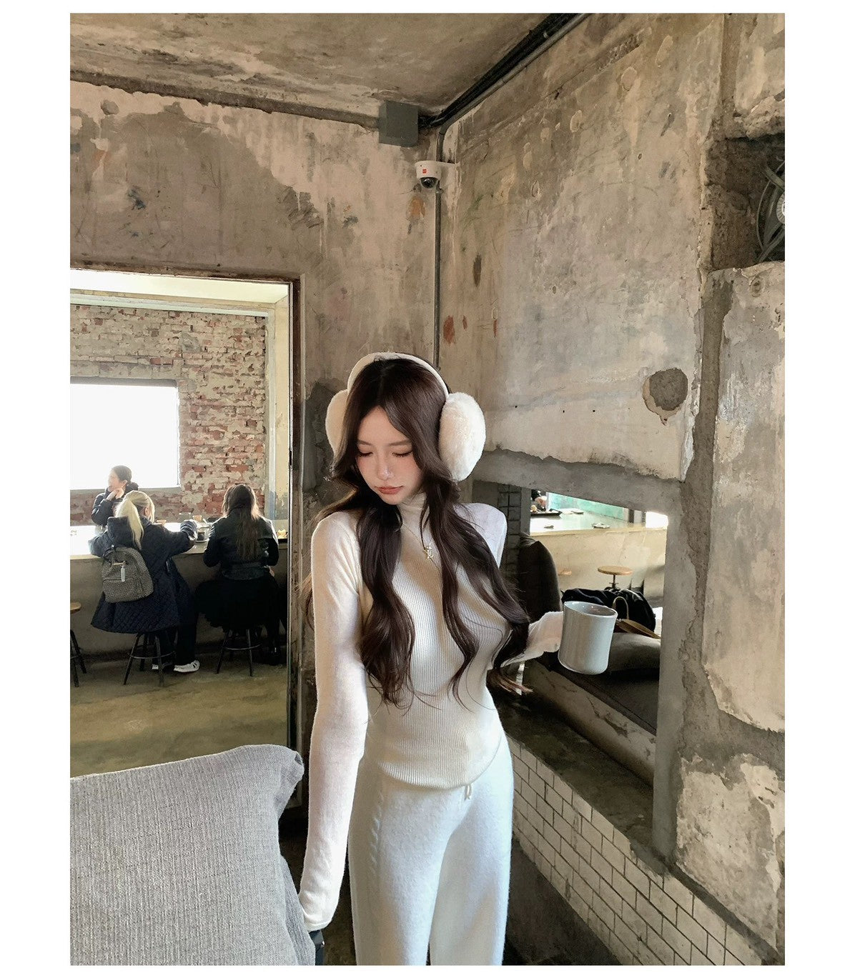 Mon. 元英白月光 韓女慵懶斜肩針織套裝 白