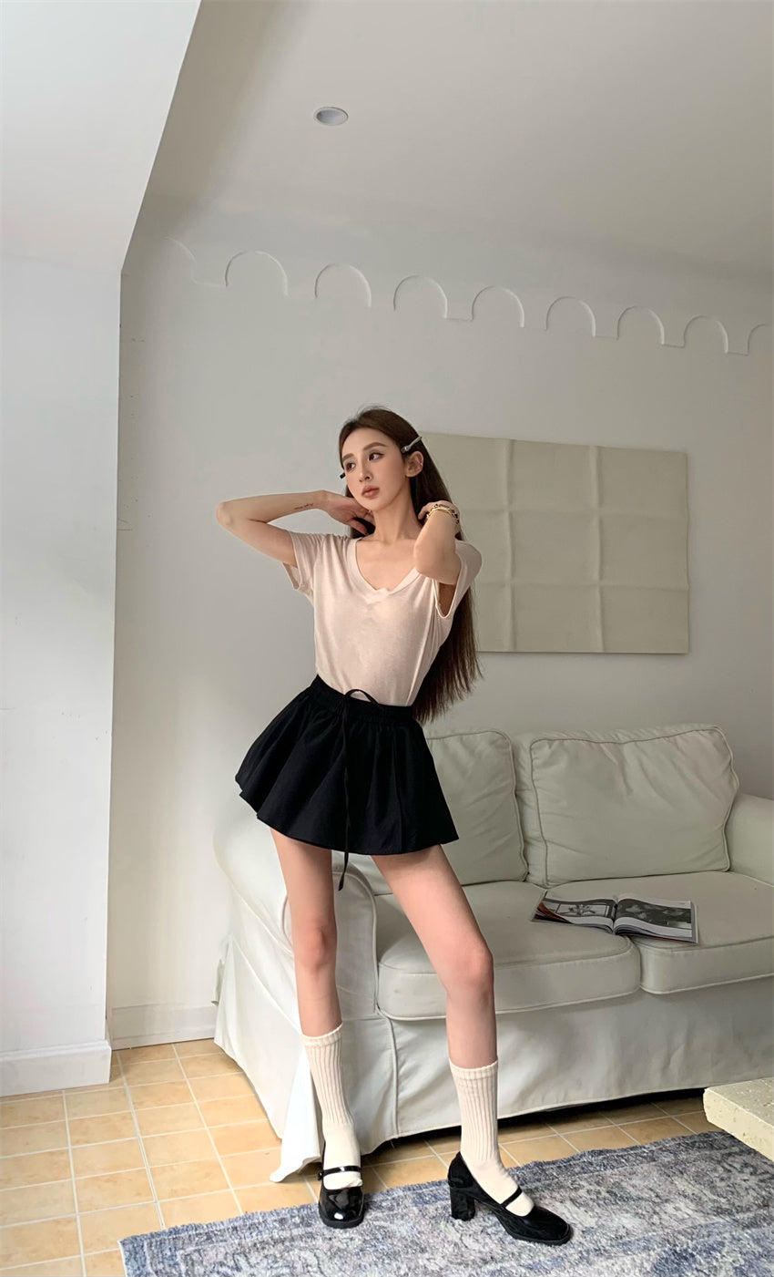 Mon. 慵懶大V領純色上衣 米色