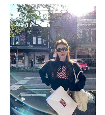 Thu. 一眼街拍美式印花圓領可愛毛衣 藍