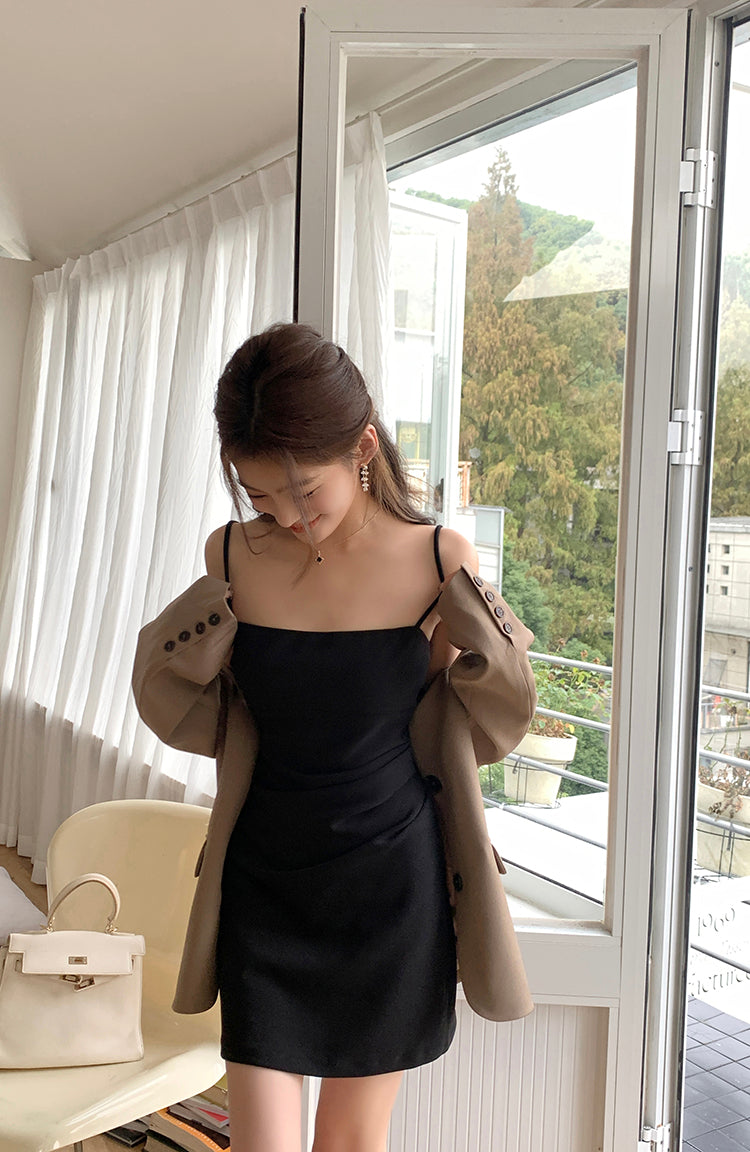 Fri. 氣質平口顯瘦收腰短洋裝 黑