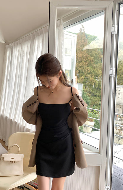 Fri. 氣質平口顯瘦收腰短洋裝 黑