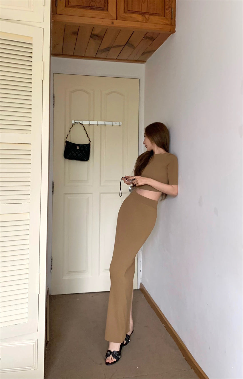 Thu. 針織開叉包臀裙 卡其/黑