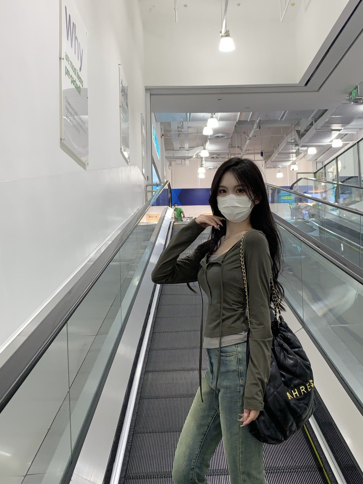 Tue. 圓領打底鈕扣垂墜兩穿上衣 綠/黑