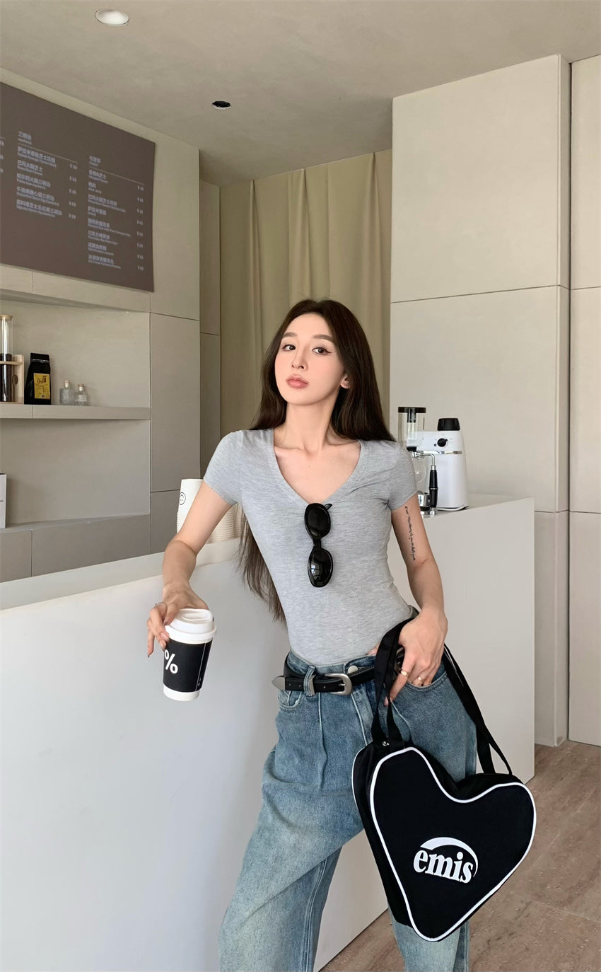 Mon. 正肩百搭打底彈力T 灰 (兩種領口)