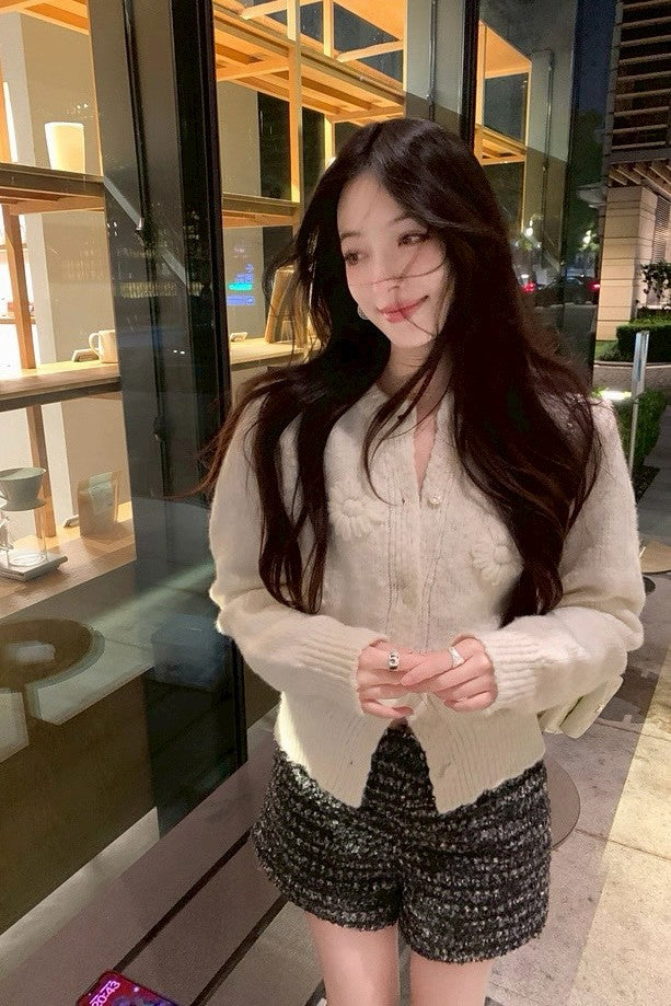 Thu. 花式紗手工綉花羊毛外套 亮片短褲