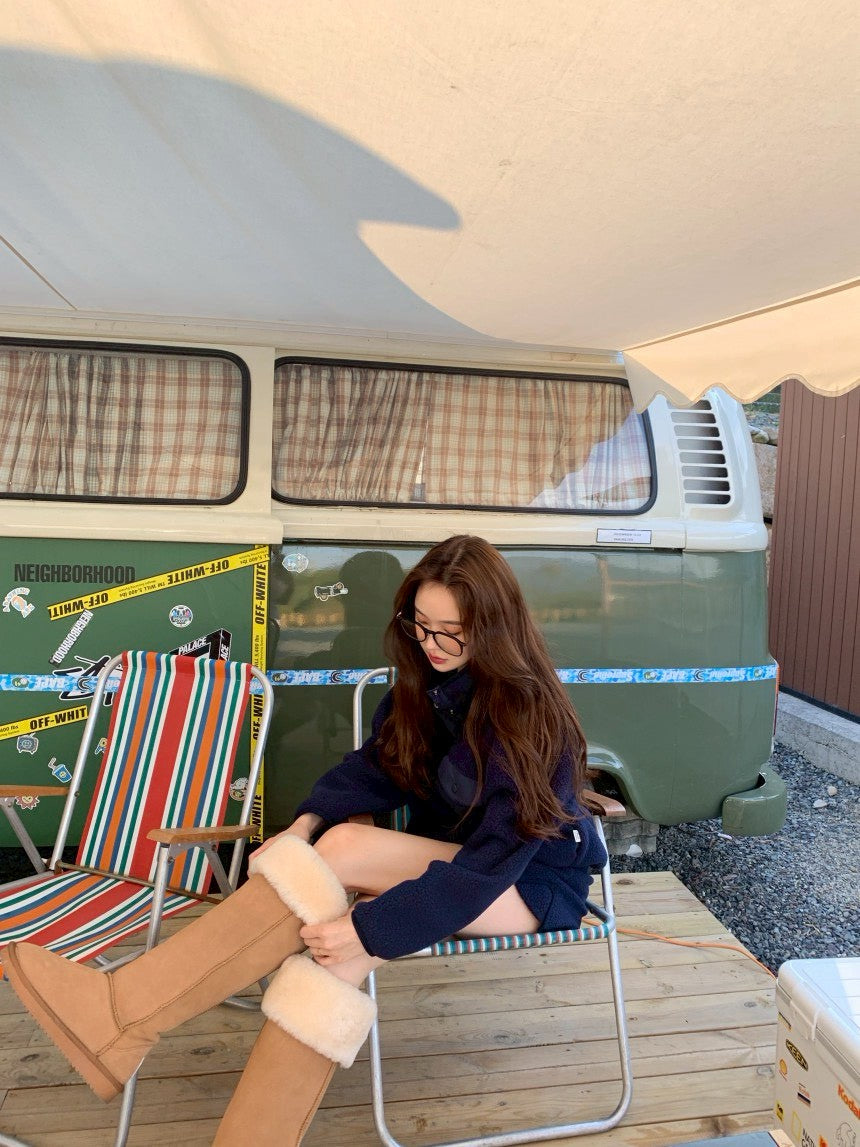 Fri. 冬季戀歌羊羔毛休閒立領上衣短褲套裝 藏藍/杏色