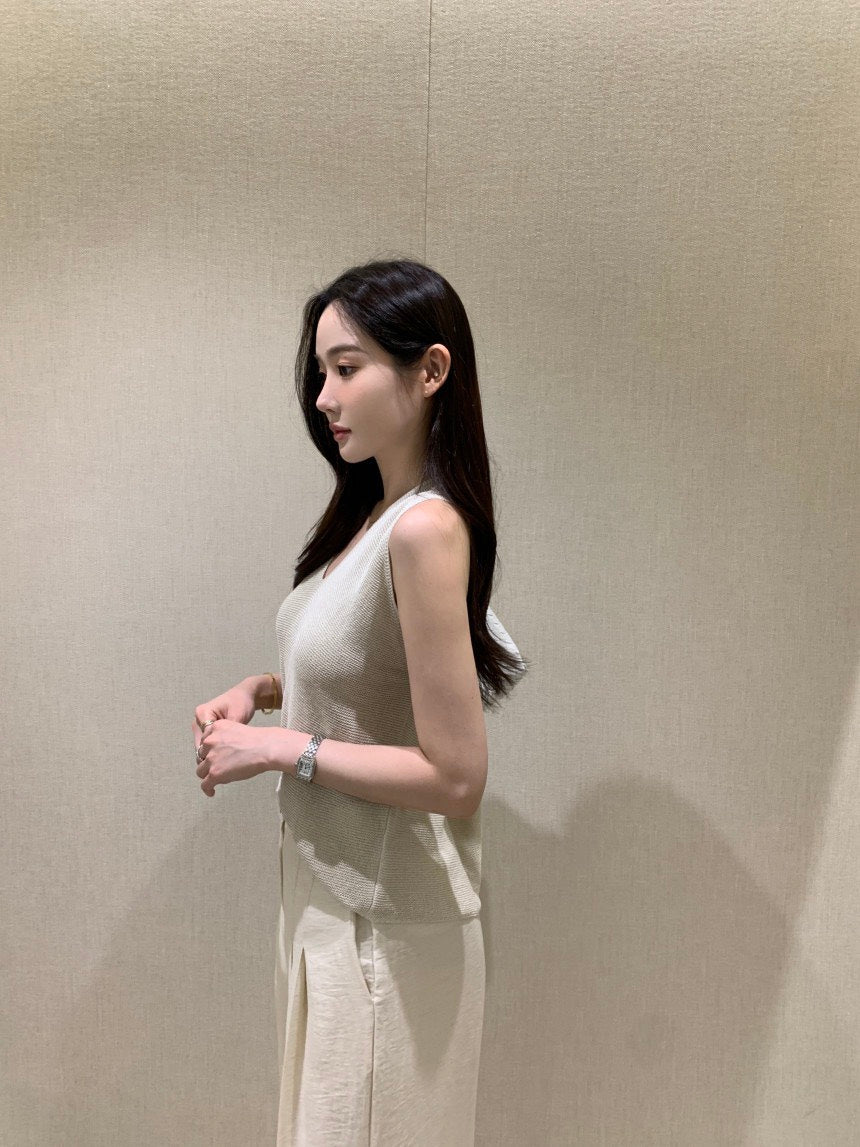 Tue. 涼爽織紡V領後背交叉背心 杏