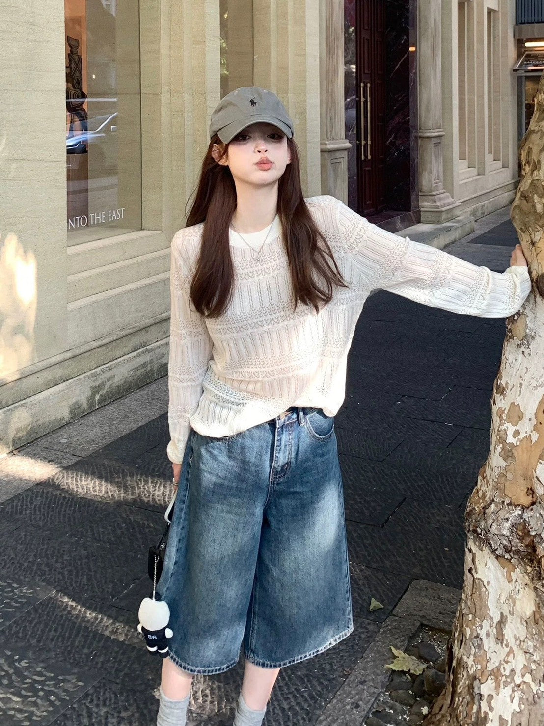 Mon. 淡系老錢 交叉縷空圓領針織薄長袖 白