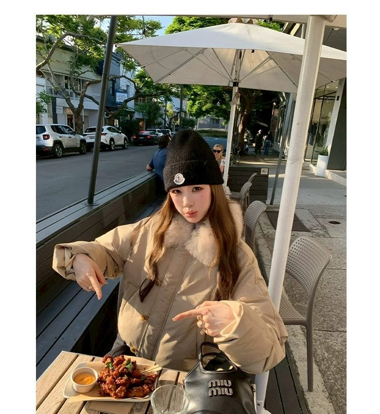 Thu. 卡斯托鎮仿狐狸毛領瘦瘦羽絨外套 卡其