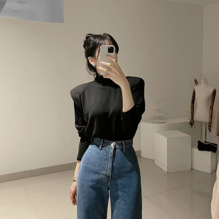 Mon. 韓chic百搭磨毛墊肩高領上衣 黑