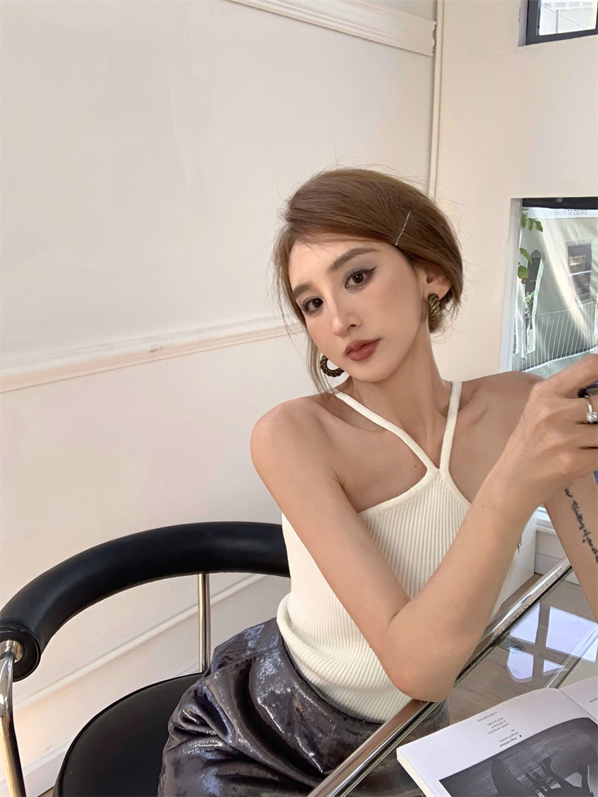 Tue. C型繞脖螺紋背心 白