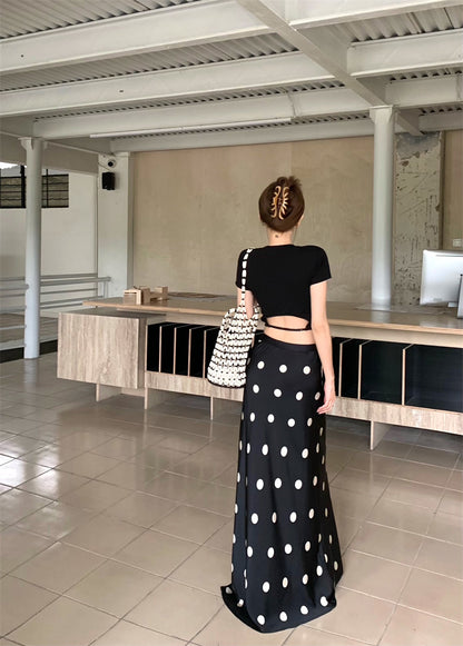 Wed. 復古大波點傘狀半身裙 百搭修身後背設計上衣 黑