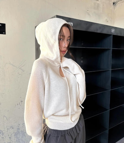 Mon. 慵懶鈕扣帽針織上衣 米/黑