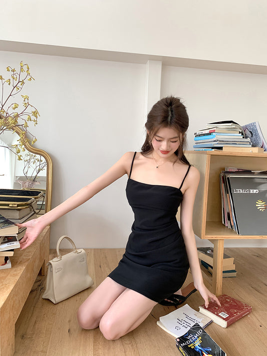 Fri. 氣質平口顯瘦收腰短洋裝 黑