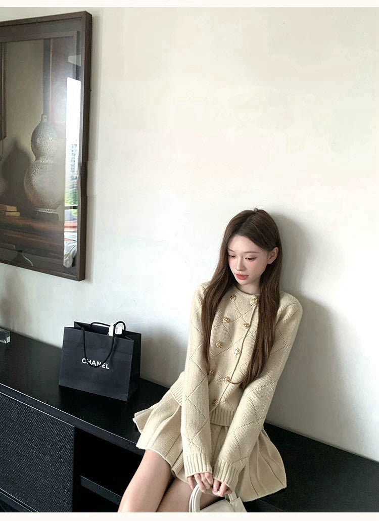 Tue. 月下桂色慵懶雙排扣針織百褶裙套裝