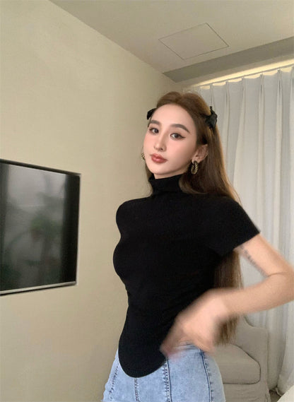 Mon. 高領修身抓皺上衣 黑