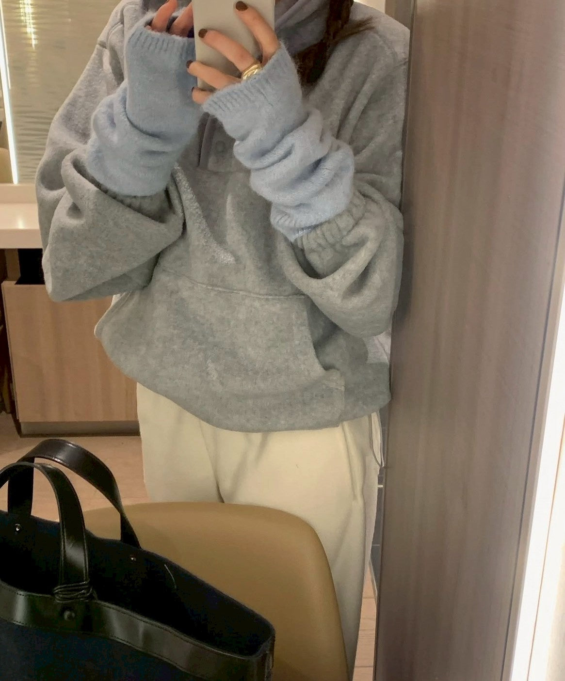 Mon. 暖呼羊羔毛立領保暖衛衣 淺灰/深灰