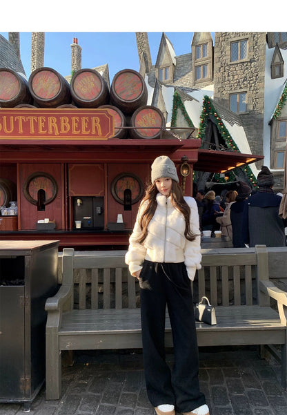 Tue. Lux系列*白色丹麥珍珠仿貂坑條皮草外套