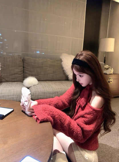 Tue. 氣質過節 聖誕vibe斜領純慾毛衣 紅/白