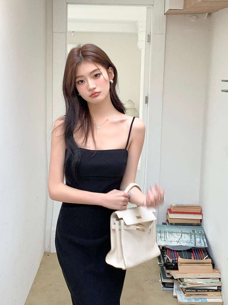 Wed. 氣質平口腰繫抓皺連身長裙 黑