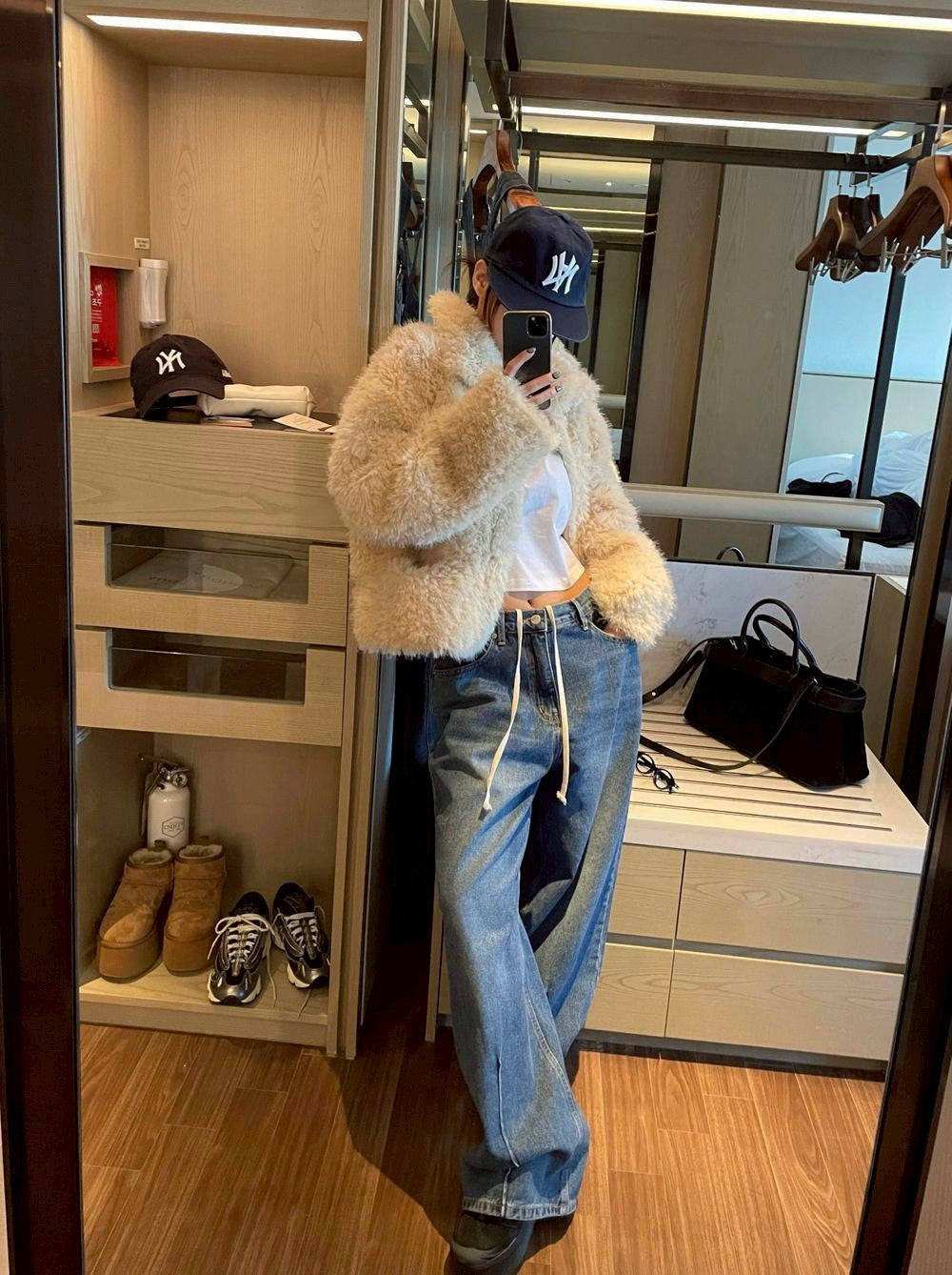 Fri. 歐美加厚保暖毛毛絨口袋外套