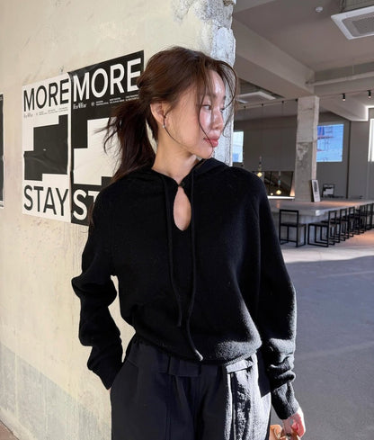 Mon. 慵懶鈕扣帽針織上衣 米/黑