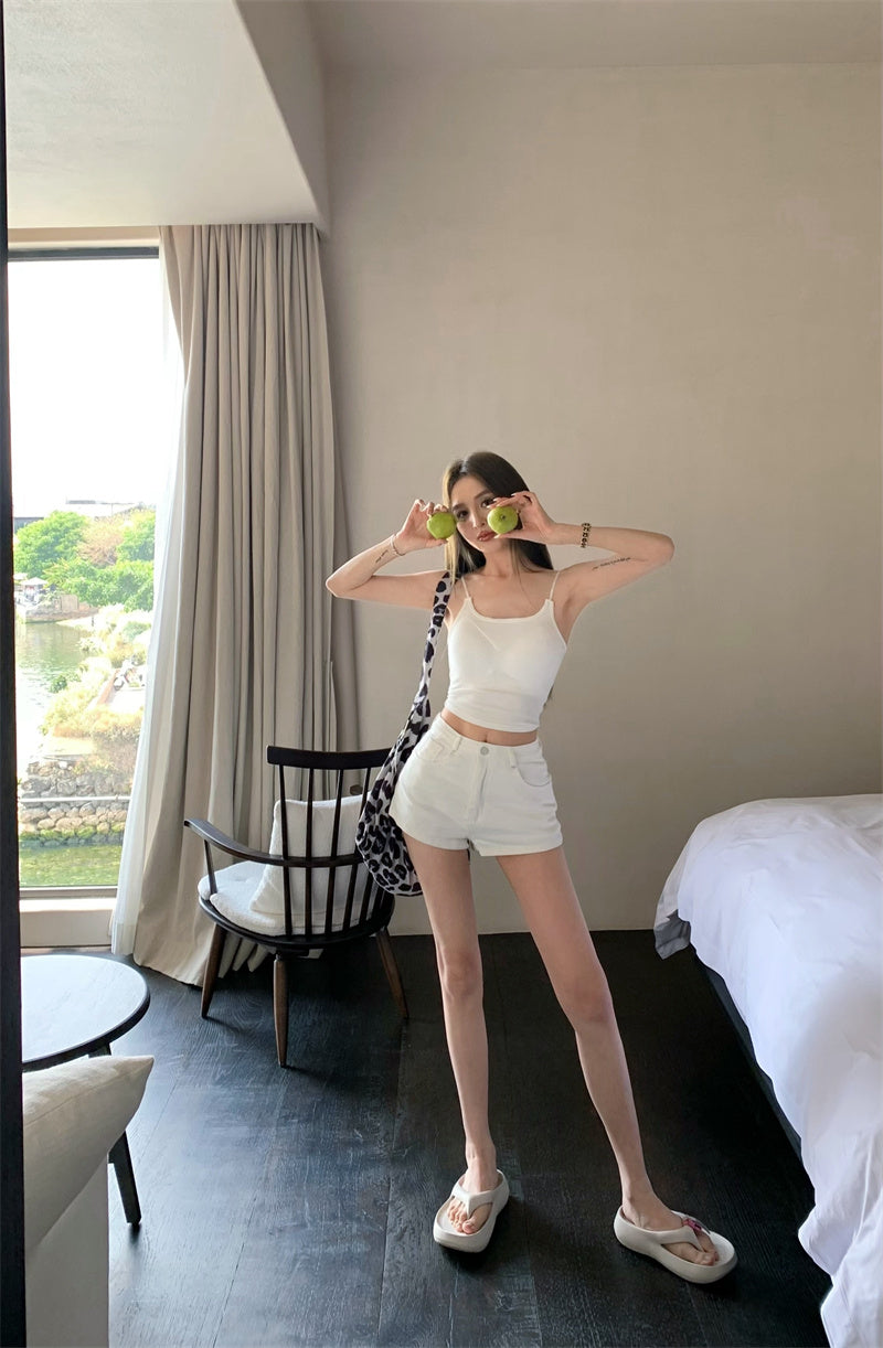 Mon. 休閒百搭高腰修身短褲 白