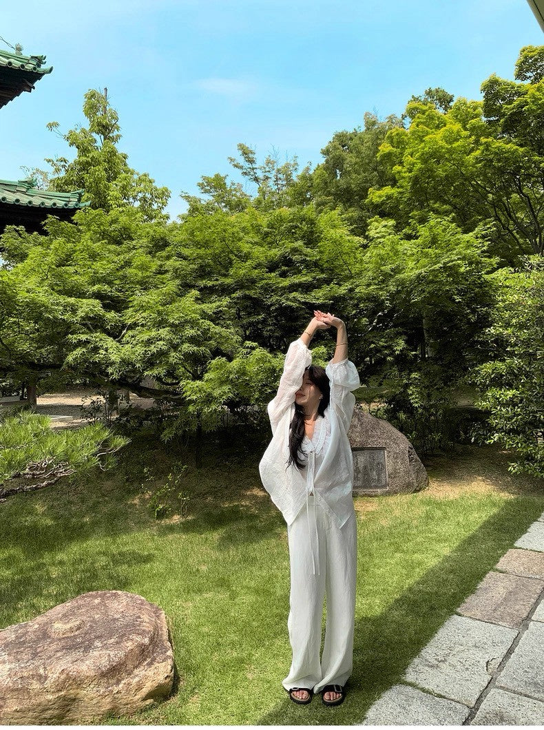 Tue. 色調花園輕氧鈴蘭荷葉空氣襯衫 白