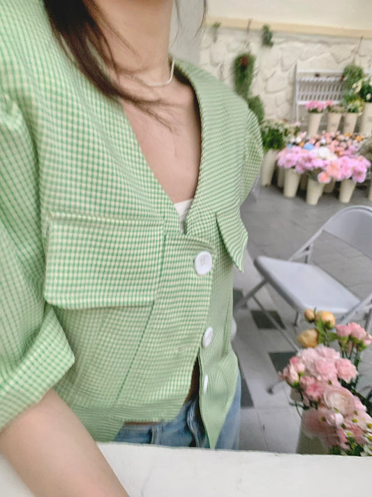 Wed. 泡泡袖綠格子短外套