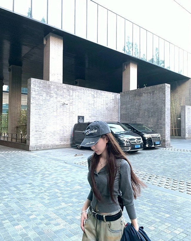 Fri. 簡單主義修身版型60支羊毛中袖單排上衣 灰