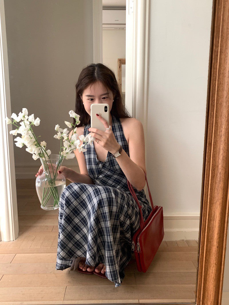 Mon. 復古格紋顯瘦港風V領掛脖連身裙