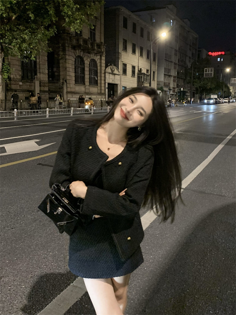 Sat. All Black 女主小香風外套 半身裙