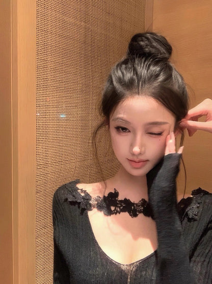 Tue. 心動蕾戀貓語 坑條羊毛 V領打底上衣 黑