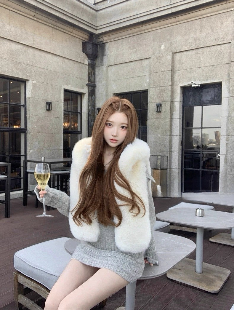 Tue. 氣質冷女高雅灰大翻領口袋羊毛半裙套裝